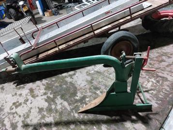 Ploeg rondgaand beschikbaar voor biedingen