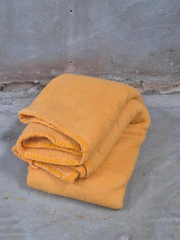 Manta zuiver scheerwol kleed 220 x 240 lits-jumeaux  oranje beschikbaar voor biedingen