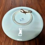 Handgeschilderd nr: 153. Doorsnede: 22.7 cm x 3 cm. hoog., Antiek en Kunst, Antiek | Wandborden en Tegels, Ophalen of Verzenden