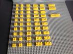 Lego 50 dikke basisstenen , geel, origineel, diverse maten, Ophalen of Verzenden, Lego, Zo goed als nieuw, Losse stenen