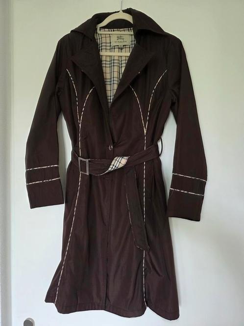Vintage trenchcoat met riem - Burberry - maat XL -valt klein, Kleding | Dames, Jassen | Zomer, Zo goed als nieuw, Maat 38/40 (M)