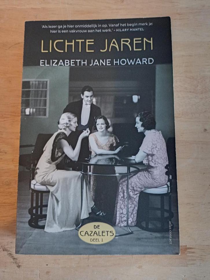 Elizabeth Jane Howard - Lichte jaren, Boeken, Romans, Zo goed als nieuw, Nederland, Ophalen