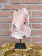 Roze amethist op voet – P4, Verzamelen, Mineralen en Fossielen, Ophalen of Verzenden, Mineraal