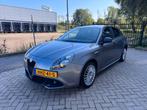 Alfa Romeo Giulietta 1.4 Turbo 120pk 2019 Lichte schade, Voorwielaandrijving, Stof, 4 cilinders, Metallic lak