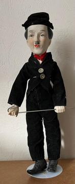 Charlie Chaplin pop 48 cm vintage, Verzamelen, Poppen, Ophalen of Verzenden, Zo goed als nieuw, Pop
