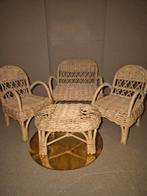 Rotan set bank met 2 stoelen  voor en tafel maten zie foto's, Verzamelen, Poppenhuizen en Toebehoren, Ophalen of Verzenden, Gebruikt