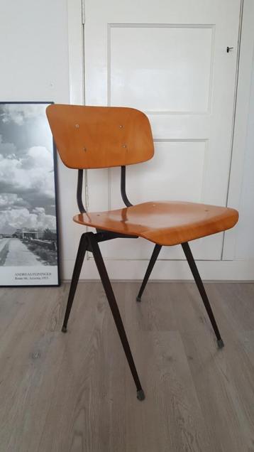 Industriële Passer stoel, Plywood stoel. Vintage jaren 60-70