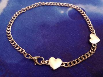 GRIEKSE ARMBANDJE MET HARTJES -GOLDTONE - Size: 18/23cm beschikbaar voor biedingen