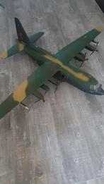 Modelbouw AC130 gunship, Hobby en Vrije tijd, Modelbouw | Vliegtuigen en Helikopters, 1:72 tot 1:144, Zo goed als nieuw, Vliegtuig