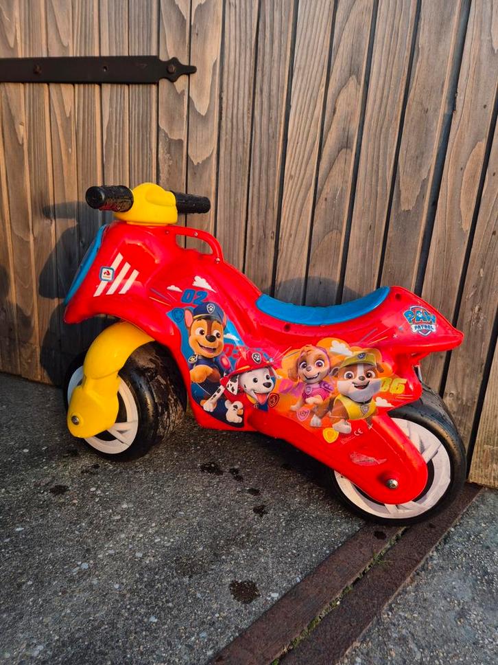 Paw Patrol Loopmotor/fiets / Scooter, Kinderen en Baby's, Speelgoed | Buiten | Voertuigen en Loopfietsen, Zo goed als nieuw, Loopvoertuig