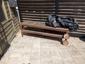 Gratis tuinstoelen IKEA beschikbaar voor biedingen