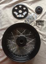 Harley 15" x 5,5" velg met tandwiel, spacer, bouten & shims, Ophalen