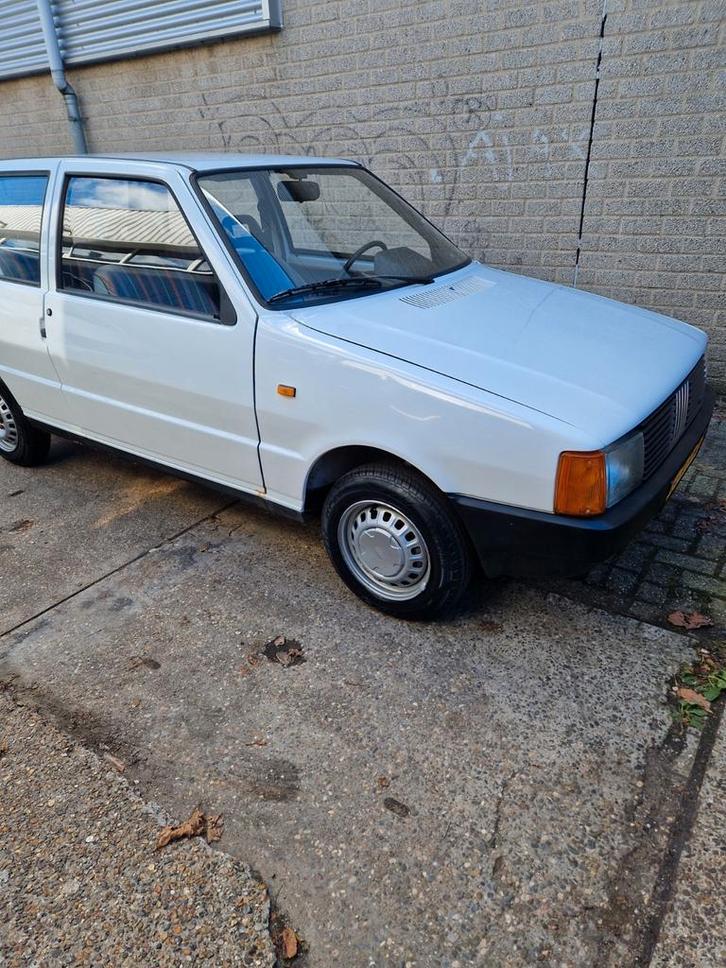 Fiat uno 45 fire bj.89 22.000KM!!, Auto's, Oldtimers, Particulier, Ophalen of Verzenden