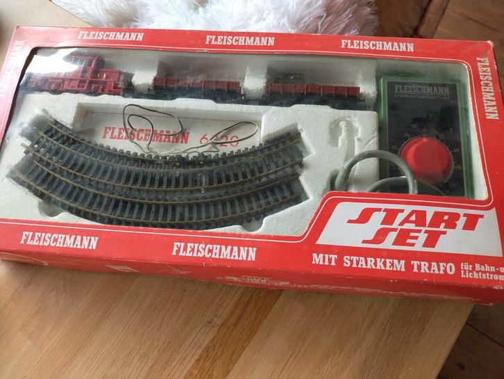 Fleischmann startset met veel extra's, Hobby en Vrije tijd, Modeltreinen | H0, Zo goed als nieuw, Gelijkstroom, Fleischmann, Ophalen of Verzenden