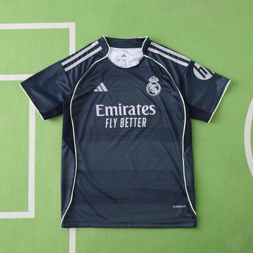 25-26 seizoen uitshirt Real Madrid beschikbaar voor biedingen