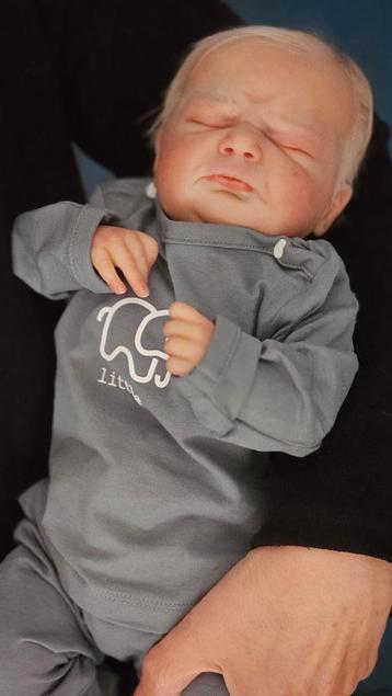 Te koop schattige reborn Thomas ! beschikbaar voor biedingen