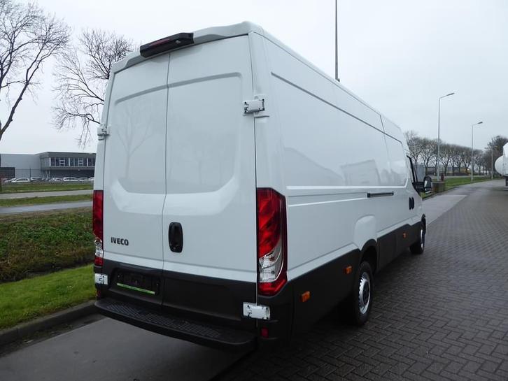 Bus met chauffeur inclusief tillhulp meubelvervoer transport, Huis en Inrichting, Keuken | Complete keukens, Ophalen of Verzenden