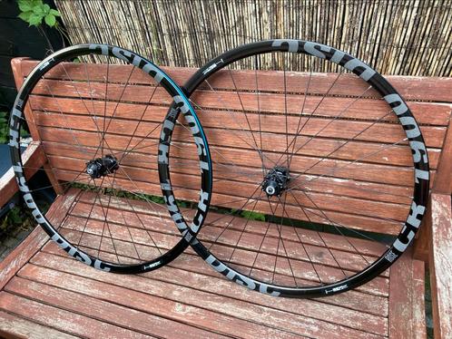 Rose wielset 28” disc gravel/mtb, Fietsen en Brommers, Fietsonderdelen, Zo goed als nieuw, Mountainbike, Wiel, Ophalen