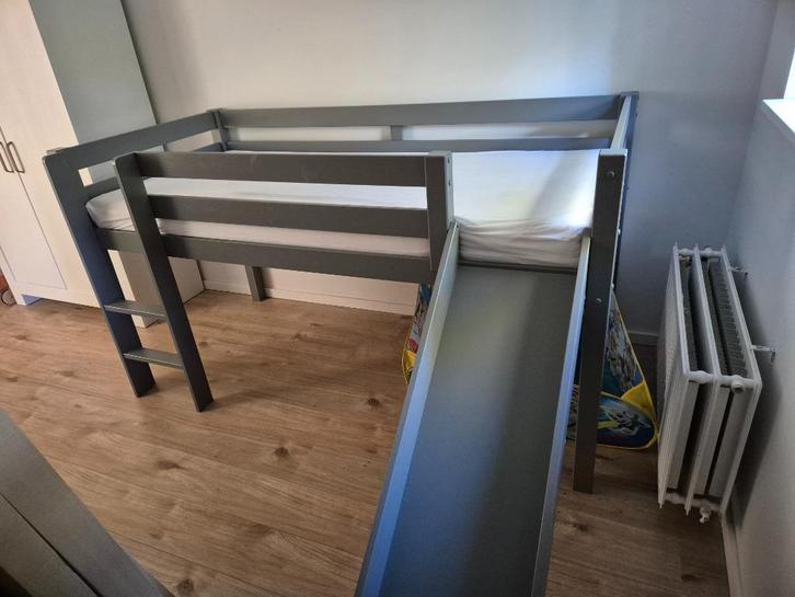 Kinderbed, Kinderen en Baby's, Kinderkamer | Stapelbedden en Hoogslapers, Zo goed als nieuw, Hoogslaper, Ophalen