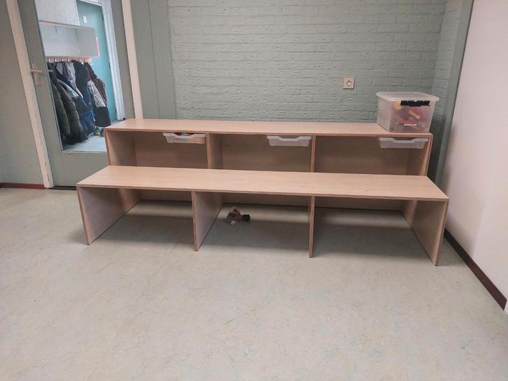 Houten Tribune Bank voor Kinderen voor Opvang of school, Huis en Inrichting, Overige Huis en Inrichting, Zo goed als nieuw, Ophalen