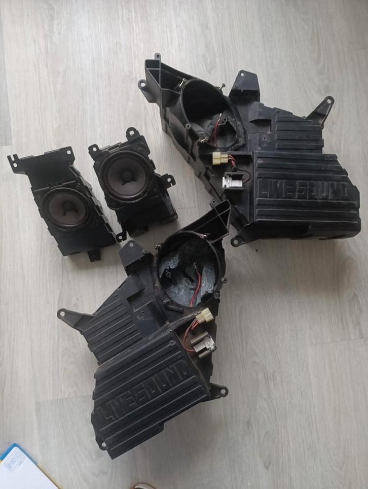 Fujitsu speaker boxen Toyota celicaT18 nog 1 set beschikbaar, Auto diversen, Autospeakers, Ophalen of Verzenden