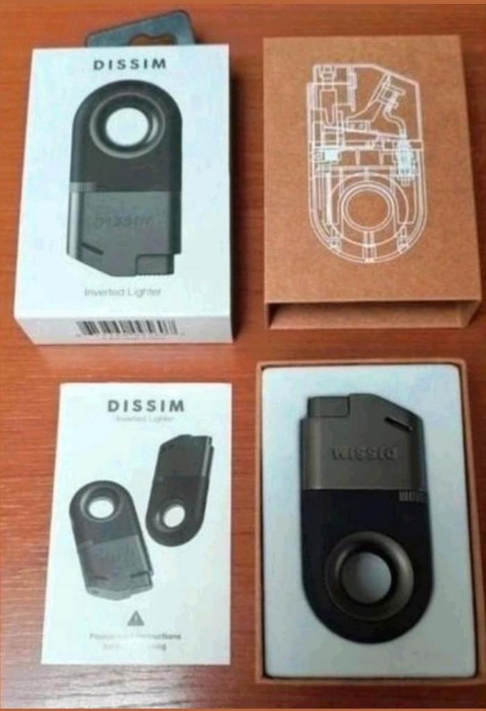 Dissim inverted lighter., Verzamelen, Overige Verzamelen, Zo goed als nieuw, Ophalen of Verzenden