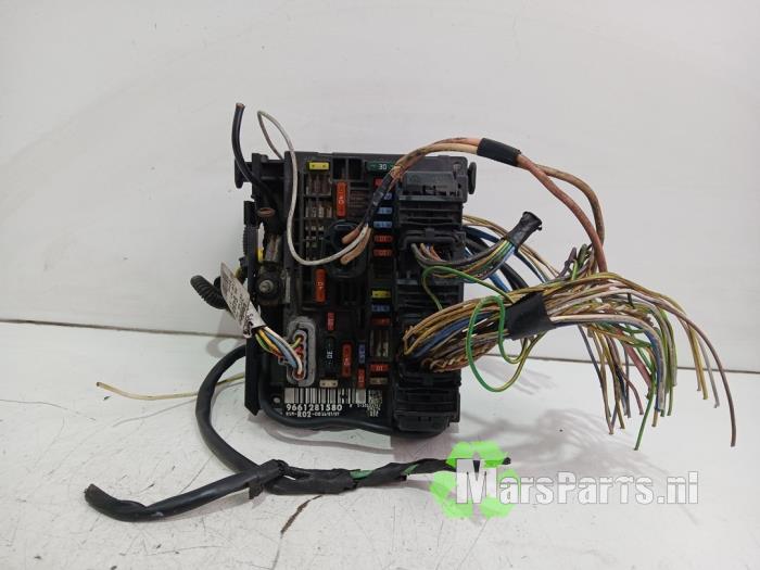 Zekeringkast van een Peugeot 407, Auto-onderdelen, Elektronica en Kabels, Peugeot, Gebruikt, 3 maanden garantie, Ophalen of Verzenden