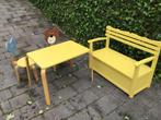 Speelgoedbankje klepbank en 2 peuterstoeltjes met tafeltje, Kinderen en Baby's, Kinderkamer | Tafels en Stoelen, Ophalen, Gebruikt