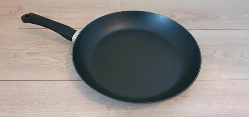 Tefal koekenpan 32cm, Huis en Inrichting, Keuken | Potten en Pannen, Zo goed als nieuw, Koekenpan of Braadpan, Ophalen of Verzenden