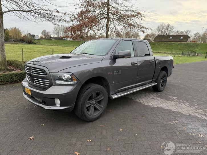 Dodge Ram Pick Up 1500 sport 5.7 V8 / 4x4 / Panorama, Auto diversen, Schadeauto's, Dodge, Automaat, LPG, SUV of Terreinwagen, Zilver of Grijs