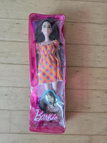 Barbie pop beschikbaar voor biedingen