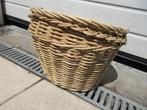 Rieten mand fietsmand met stuurhaken, Fietsen en Brommers, Fietsaccessoires | Fietsmanden, Ophalen of Verzenden, Gebruikt, Stuurbevestiging