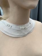 Antiek Kraagje met brocante Broche, Antiek en Kunst, Ophalen of Verzenden