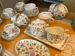 Servies Minton Haddon Hall, Antiek en Kunst, Ophalen