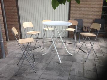 Barmeubilair, 3 sets (statafel met 5 barkrukken) beschikbaar voor biedingen