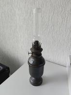 Antieke Petroleumlamp met Glas, Ophalen of Verzenden