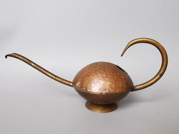 Retro Vintage Mid Century koperen gieter Dhalman ? Ufo model beschikbaar voor biedingen