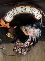 haloween wandstuk, maskers en jurk, Ophalen of Verzenden, Zo goed als nieuw