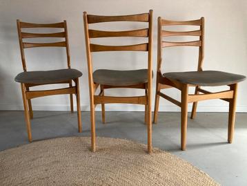 Midcentury vintage stoelen (3 stuks) beschikbaar voor biedingen