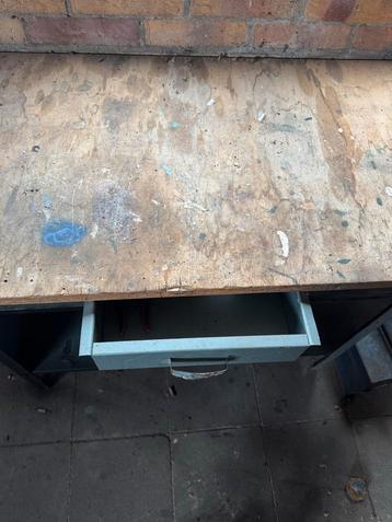 Kinderwerkbank met bankschroef - 115cm breed beschikbaar voor biedingen