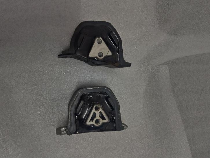 Saab 9-3 900 Aero Viggen PU motorsteun versnellingsbak steun, Auto diversen, Overige Auto diversen, Ophalen of Verzenden