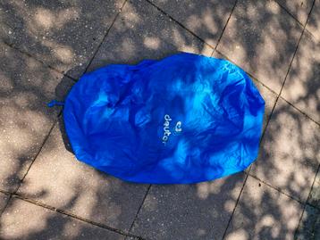 Regenhoes rugzak groot  beschikbaar voor biedingen