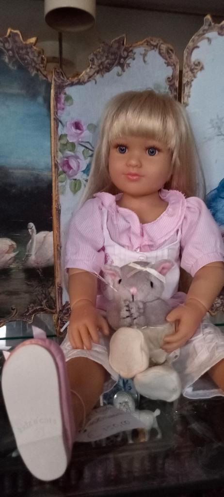 Verzamel poppen Kidz N Cats dolls, Sonja Hartman., Verzamelen, Poppen, Zo goed als nieuw, Pop, Levensecht of Reborn, Ophalen of Verzenden