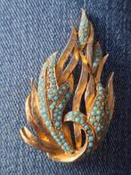 Mooie vergulde vlambroche met groene steentjes, Overige materialen, 4 tot 7 cm, Gebruikt, Ophalen of Verzenden