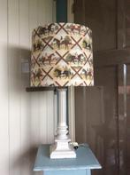 Landelijke tafellamp paarden brocante, Huis en Inrichting, Ophalen, Hout, Landelijk, 75 cm of meer