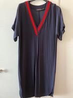 Zomerjurk merk Summum donkerblauw met rode V hals, Kleding | Dames, Verzenden, Zo goed als nieuw, Maat 34 (XS) of kleiner, Blauw