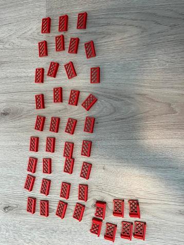 Lego hekjes en deurtjes beschikbaar voor biedingen