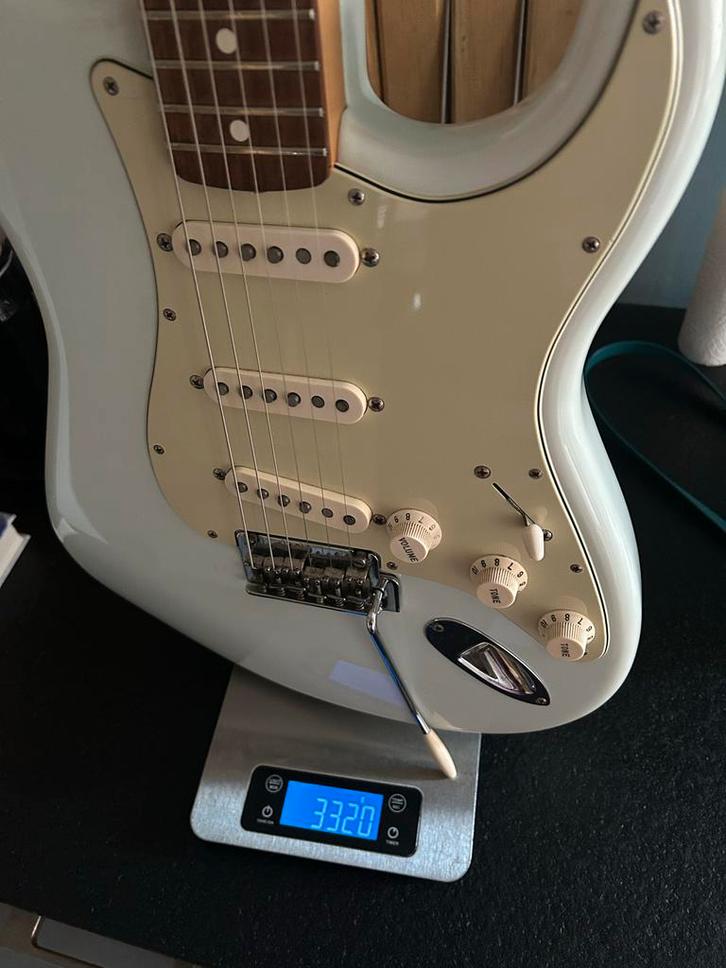 Fender Classic Player '60 Strat Sonic Blue, Muziek en Instrumenten, Snaarinstrumenten | Gitaren | Elektrisch, Gebruikt, Solid body