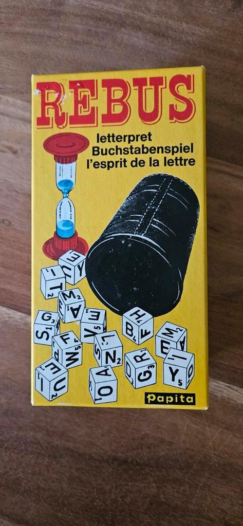 woordspel Rebus ( papita), Hobby en Vrije tijd, Gezelschapsspellen | Kaartspellen, Gebruikt, Ophalen of Verzenden