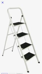 Nieuwe 4 Treden Trap - Stevig & Opvouwbaar, Doe-het-zelf en Verbouw, Ladders en Trappen, Ophalen, Trap, Nieuw, Gg